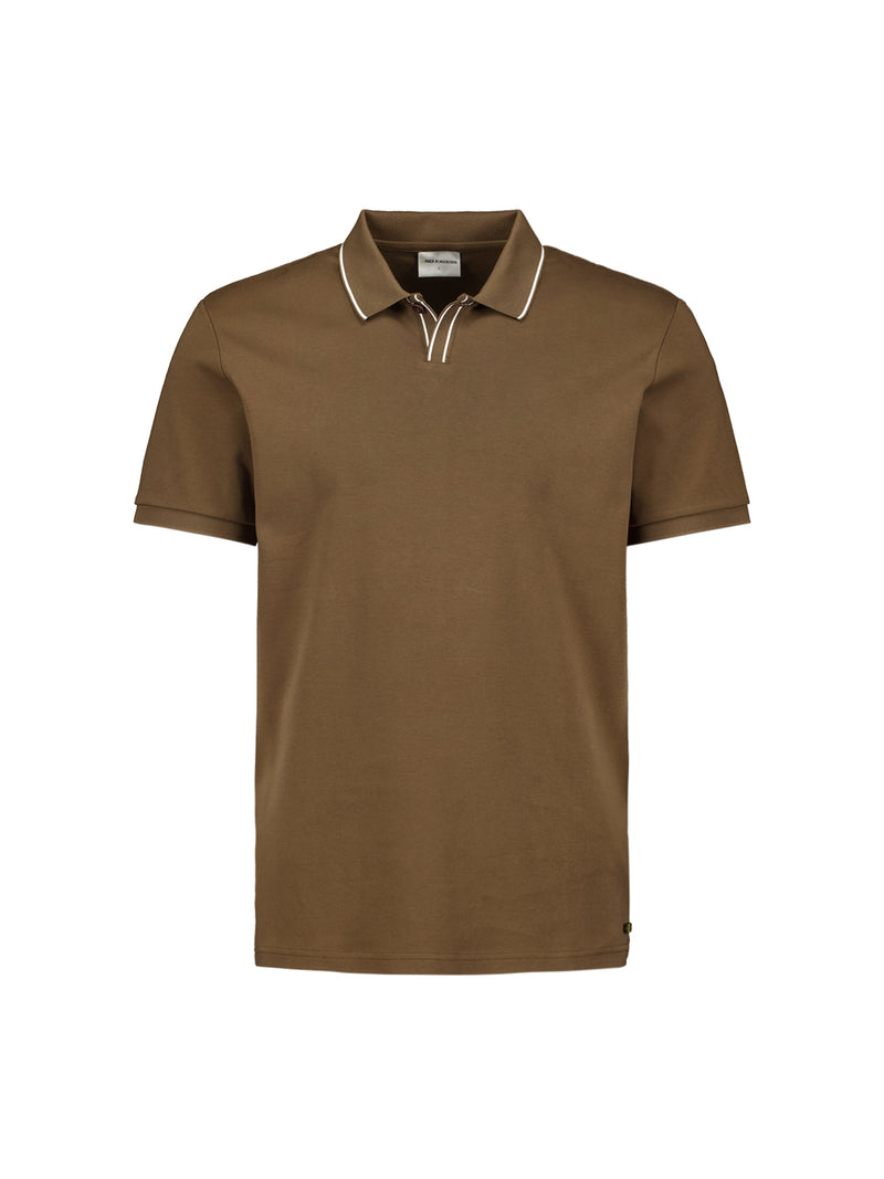 Modern Polo with Refined Collar and Elegant Finish | Brown