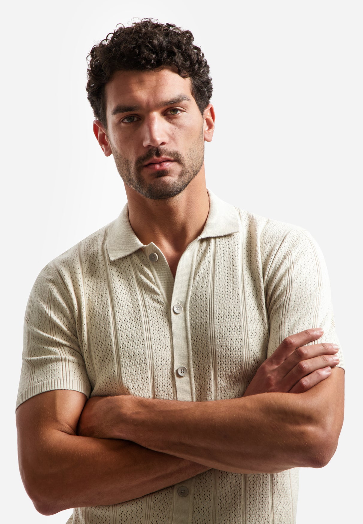 Knitted polo shirt with button closure | Desert