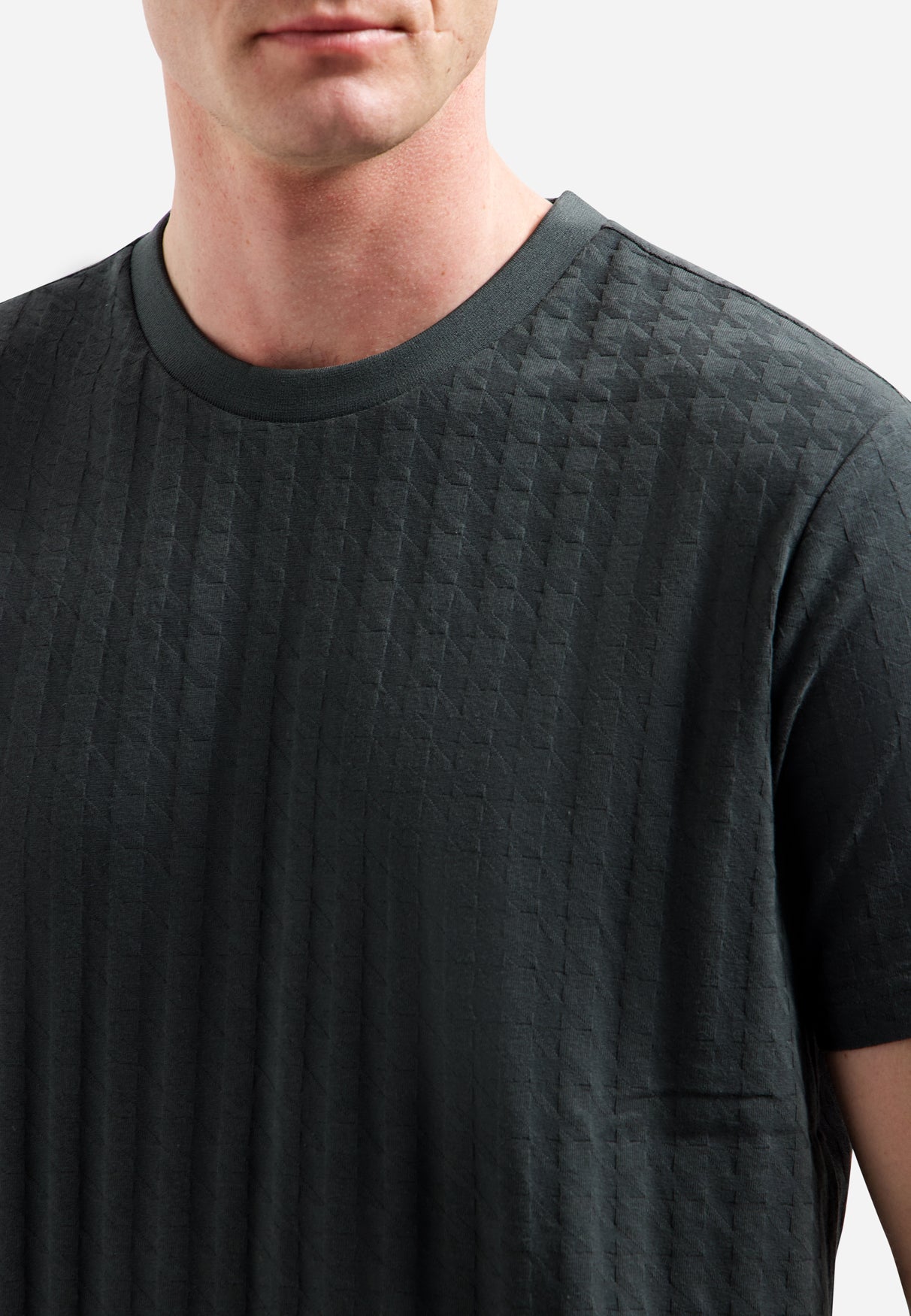 Plain T-shirt with relief texture | Dark Steel