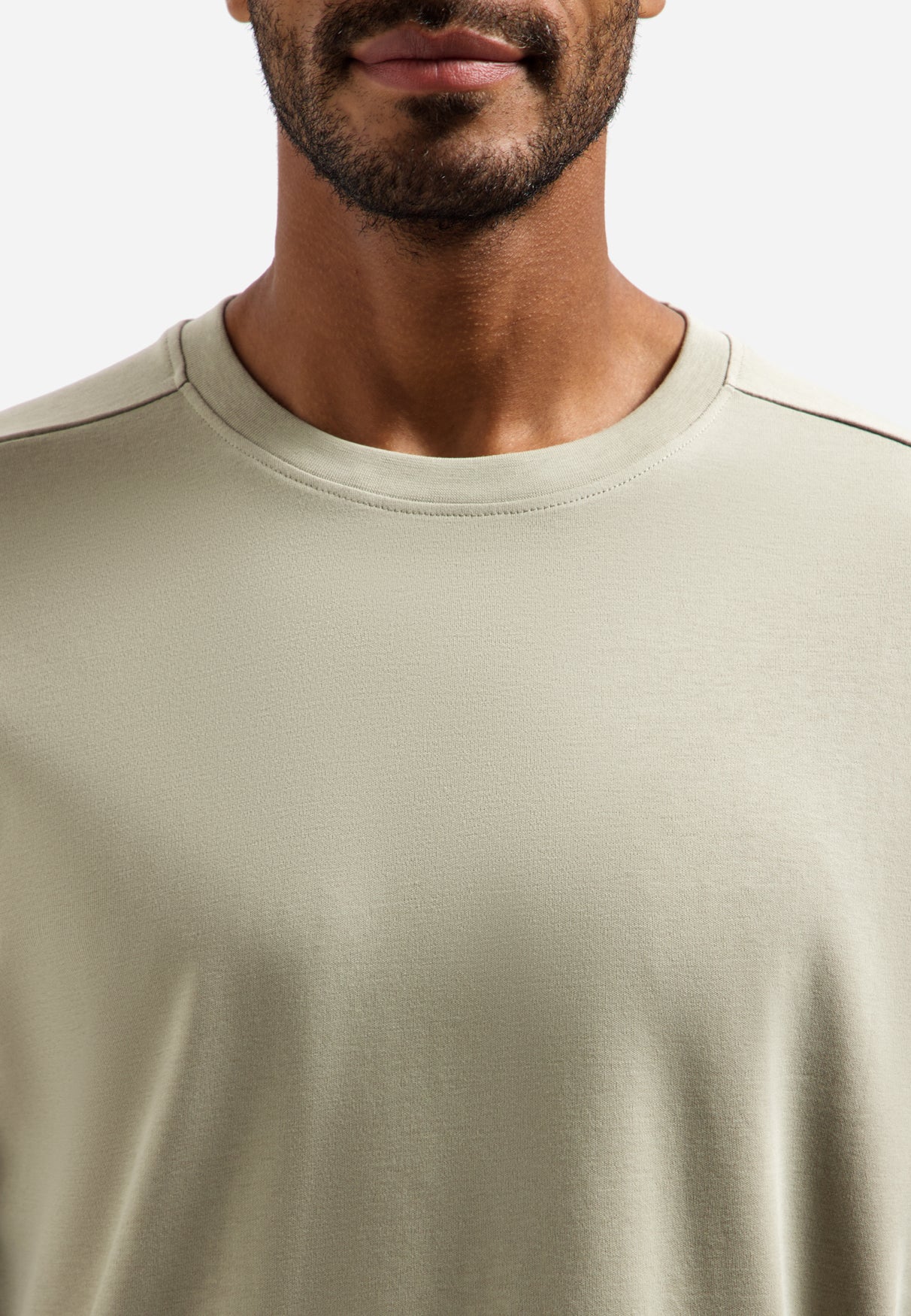 Interlock T-shirt with round neck. | Taupe