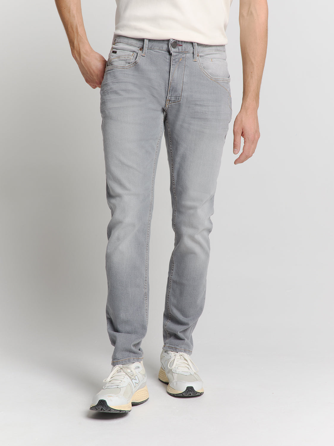 Tapered fit jeans | Light Grey Denim – No Excess