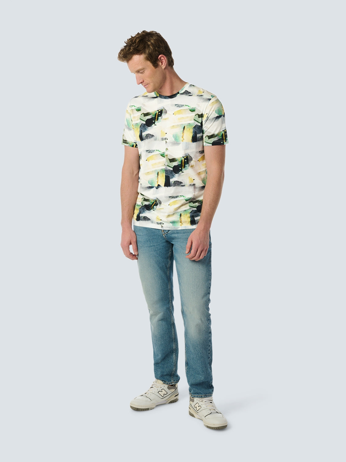 Abstract T-shirt - Perfect for this Season | White
