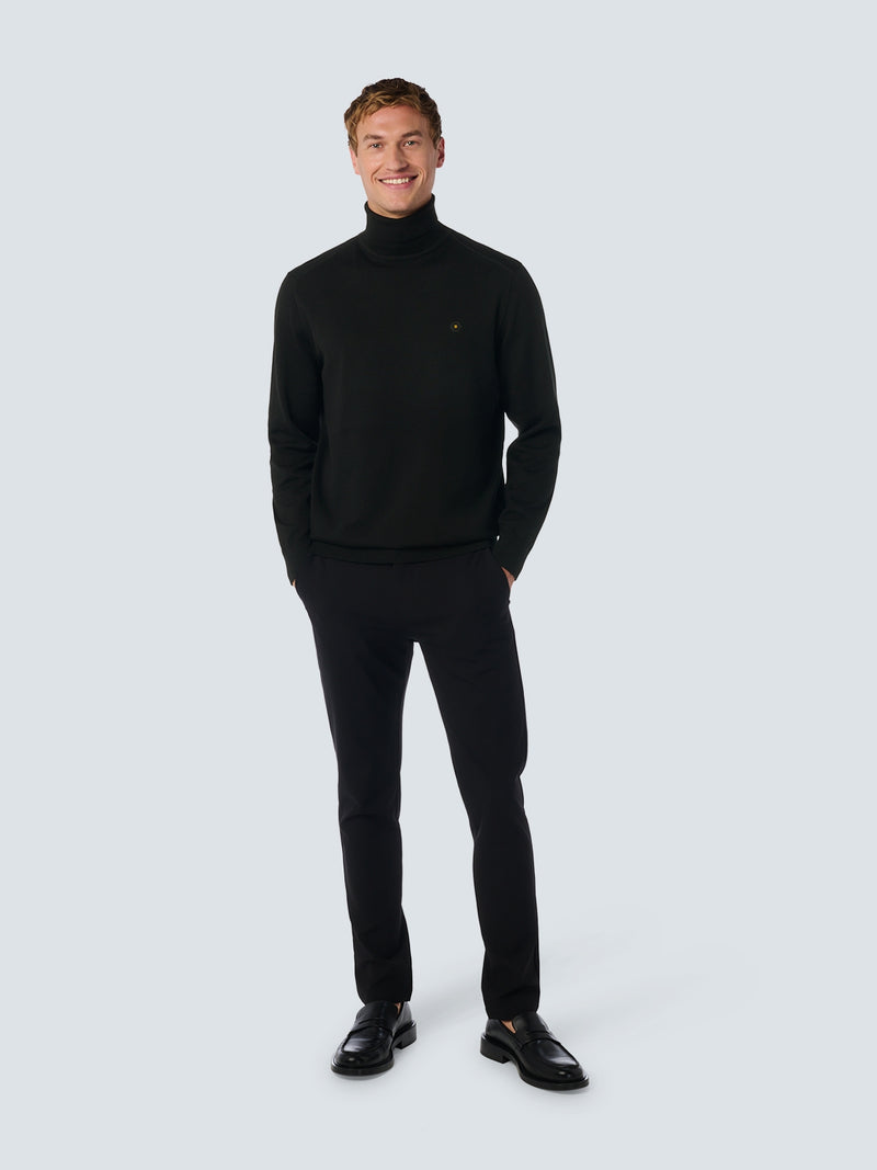 Two-Tone Melange Turtleneck: Elegant Warmth and Timeless Style | Black