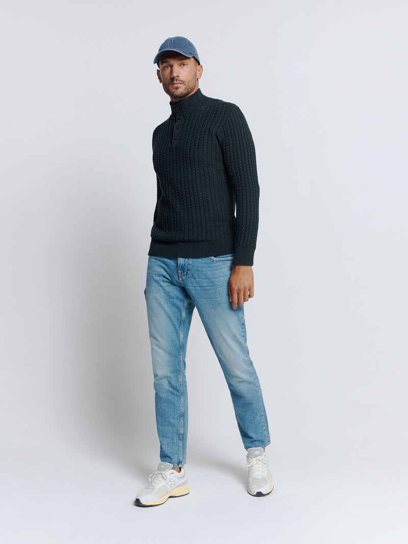 Half-Zip Knit with Buttons in Solid Jacquard: Classic Elegance and Comfort | Night