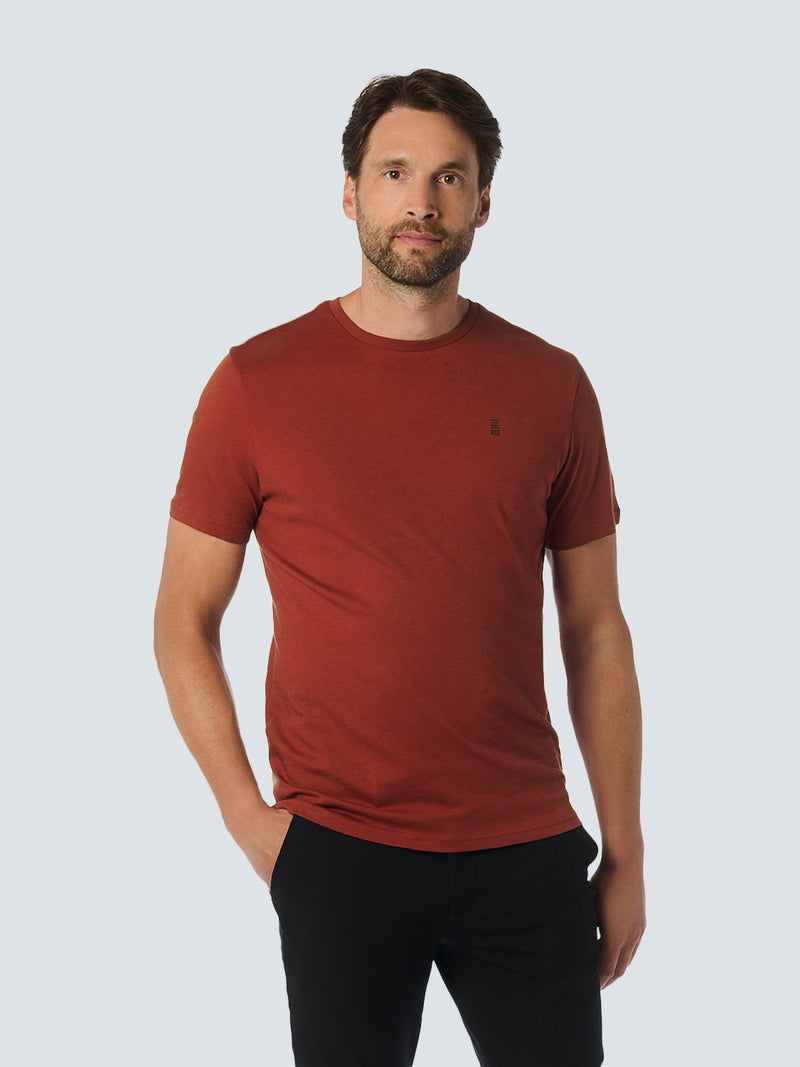 Basic T-Shirt: The Perfect Choice for Everyday Use | Rusty