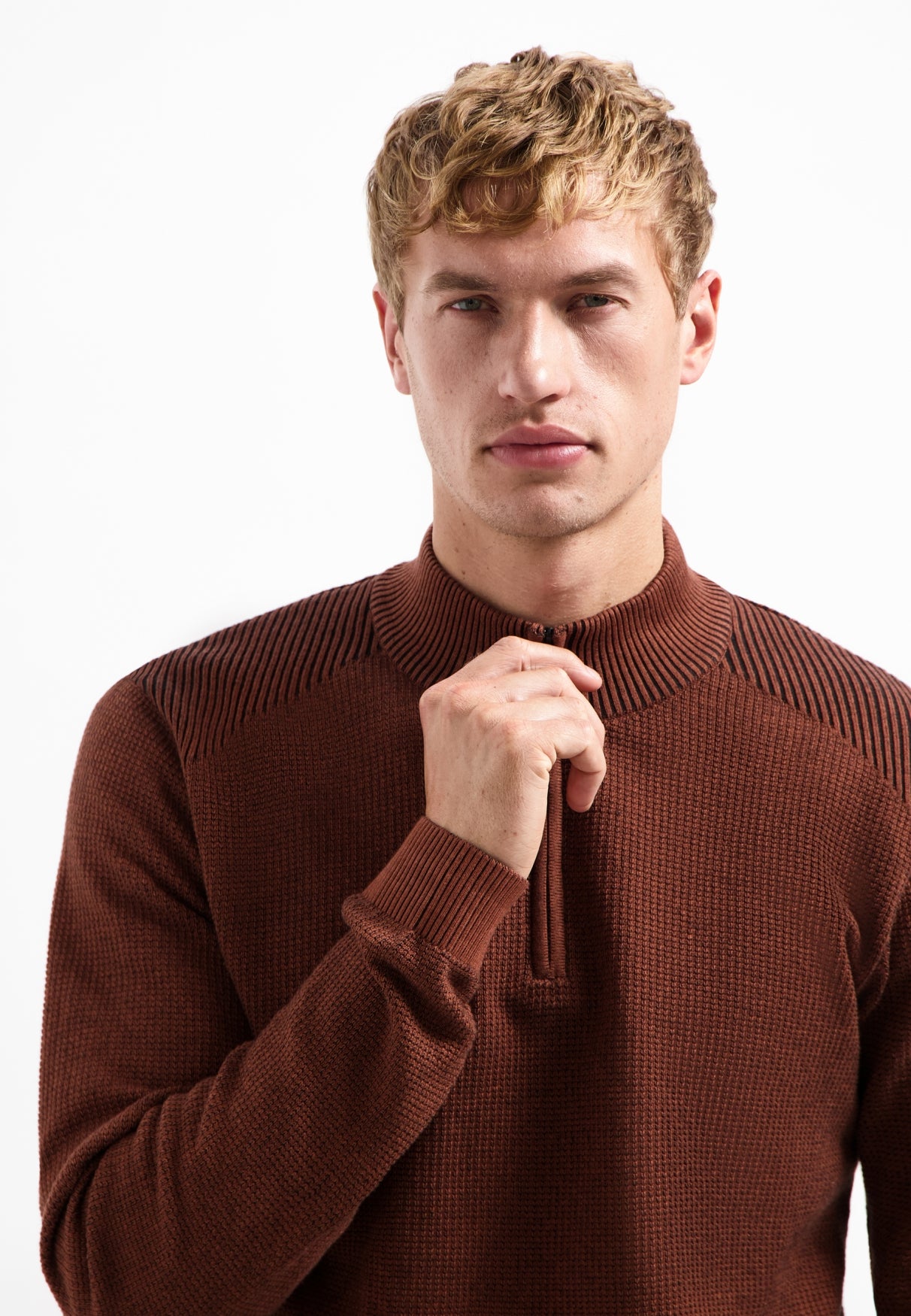 Textured half-zip jumper | Terra
