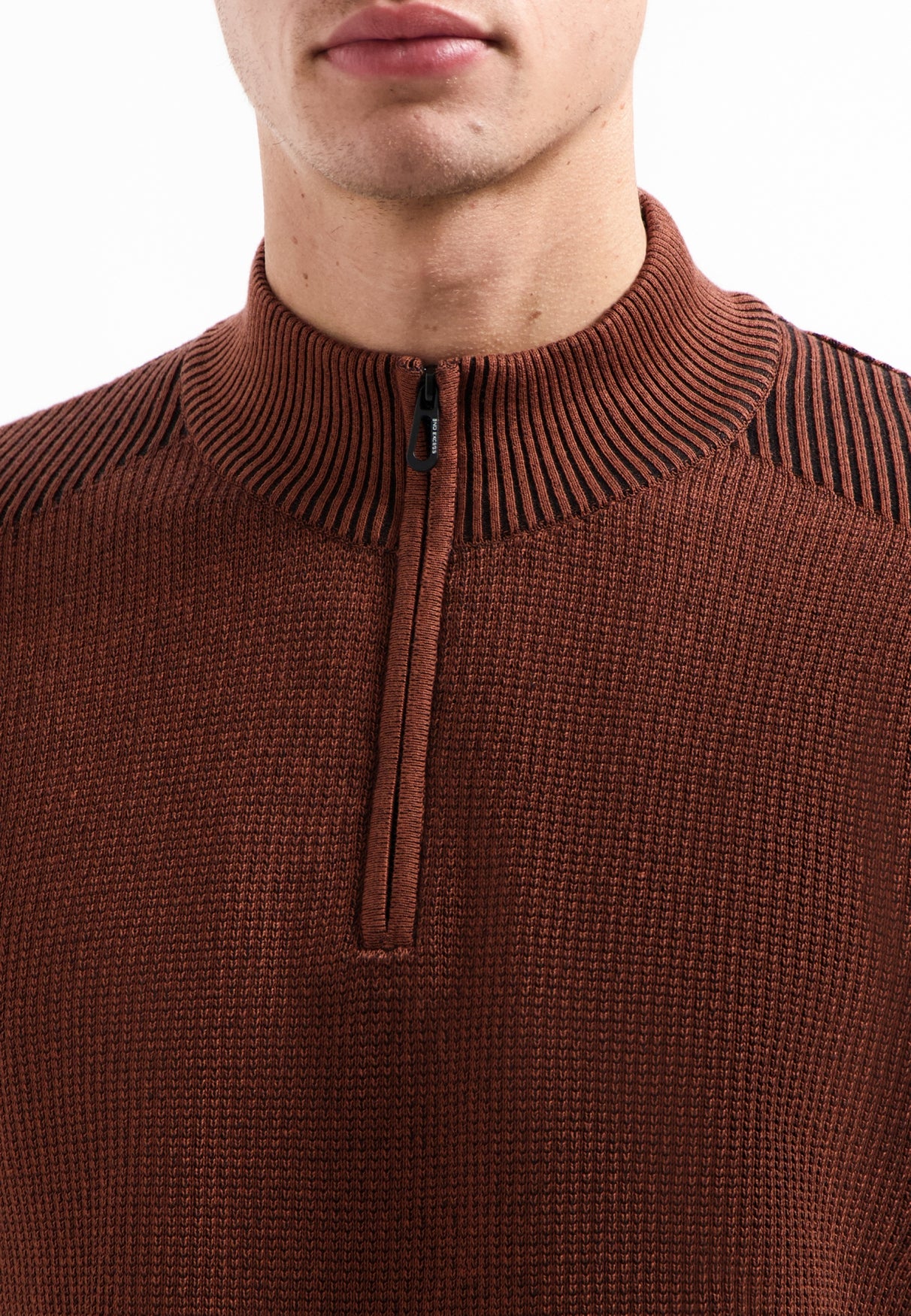 Textured half-zip jumper | Terra