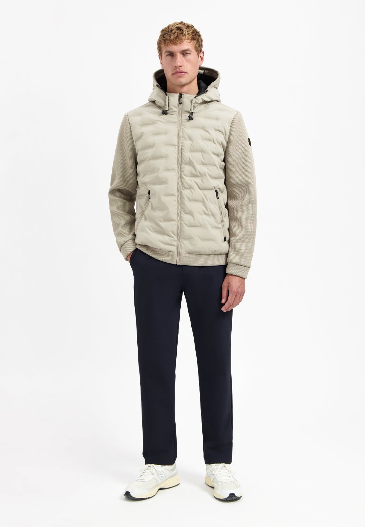 Knitted sleeve jacket | Stone