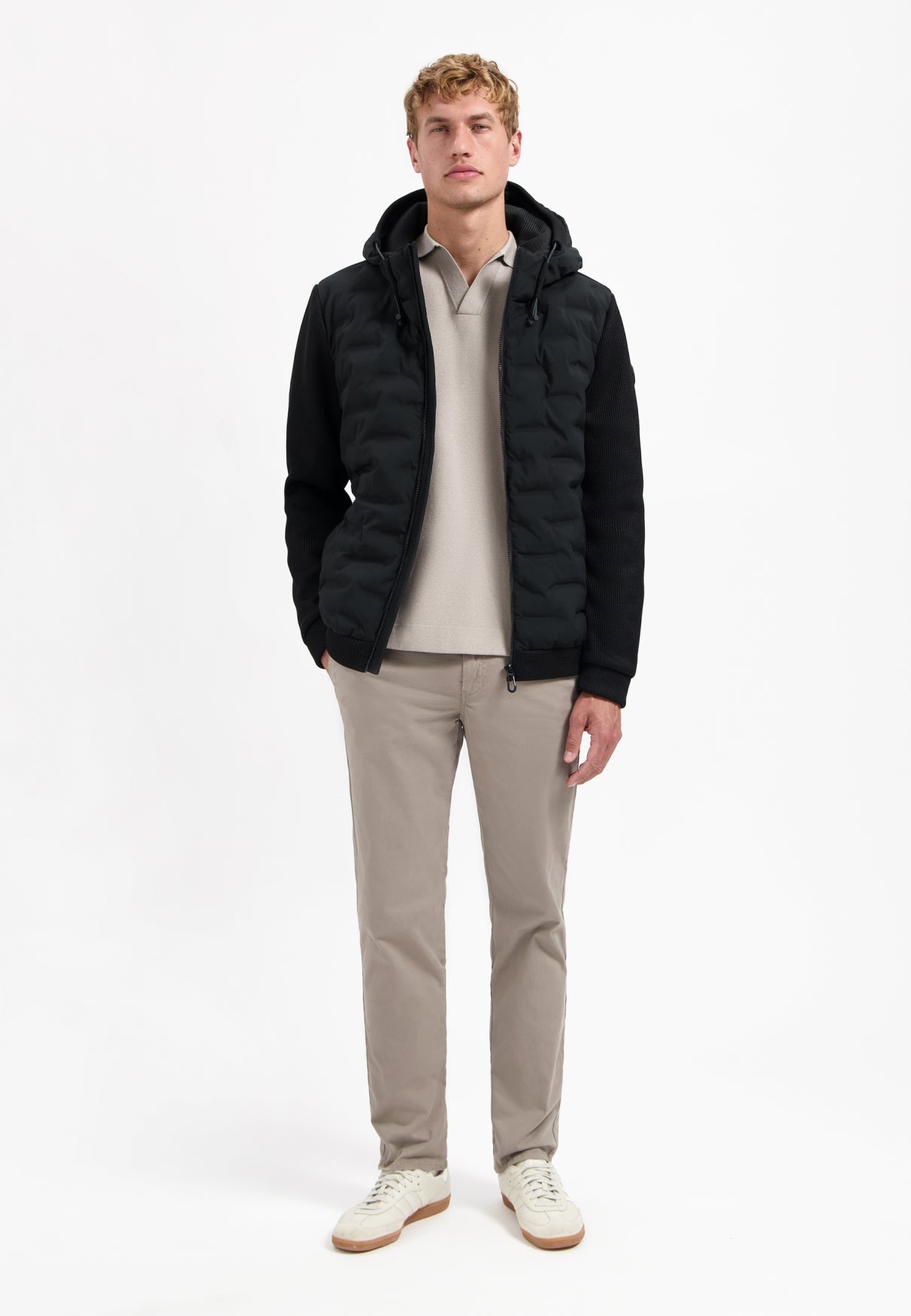 Knitted sleeve jacket | Black