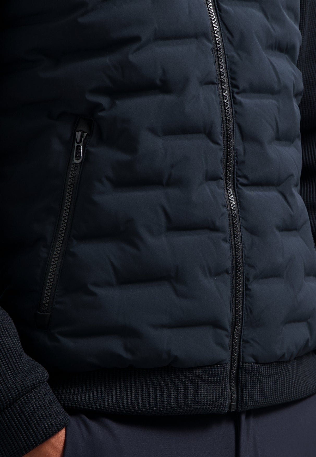Knitted sleeve jacket | Night