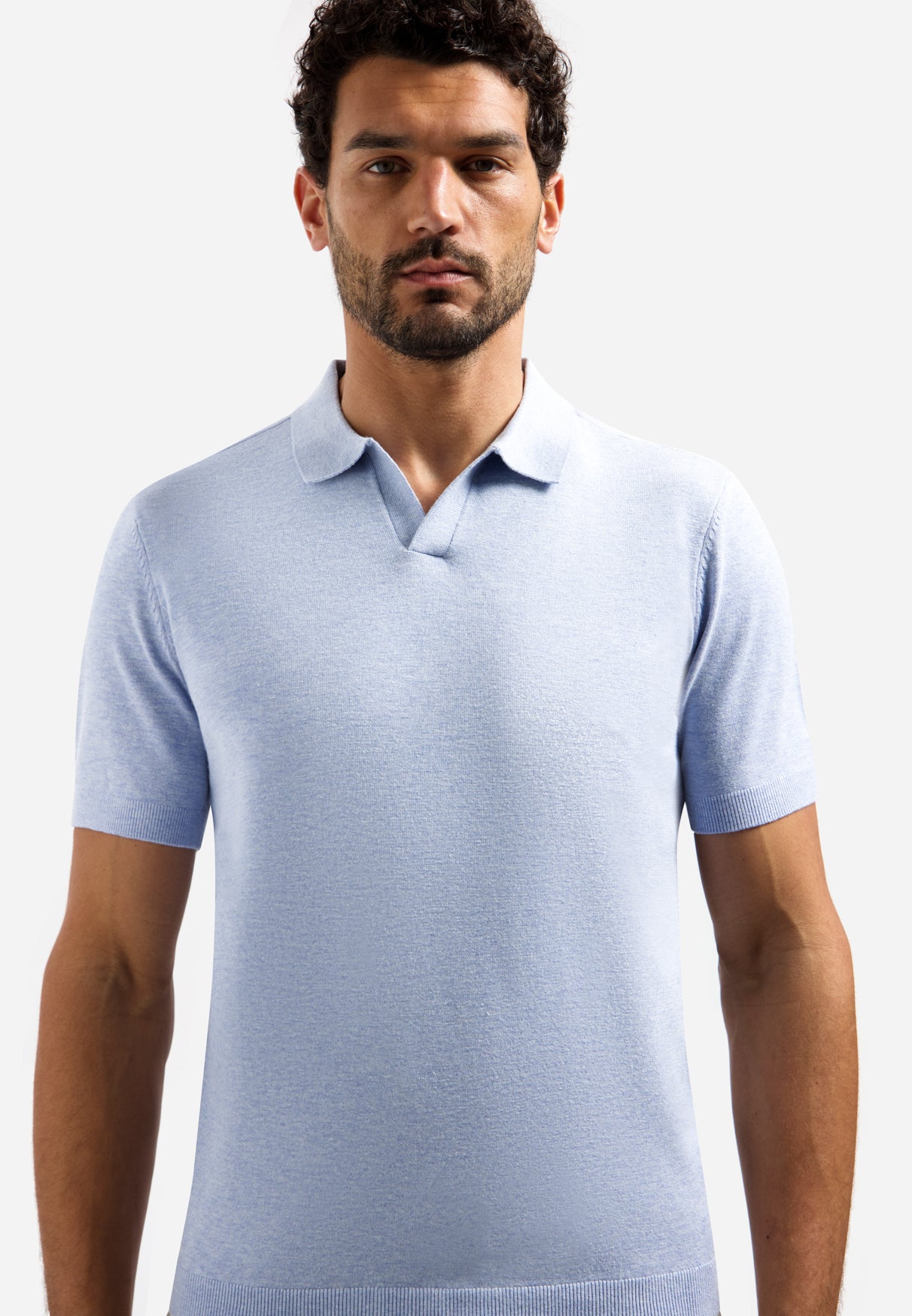 Knitted polo shirt with V-neck | Blue