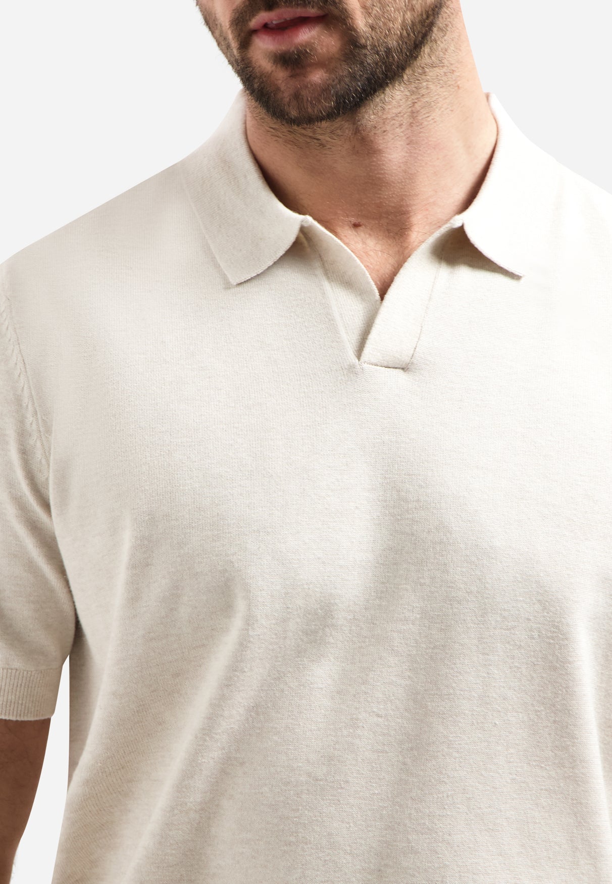 Knitted polo shirt with V-neck | Kit Melange