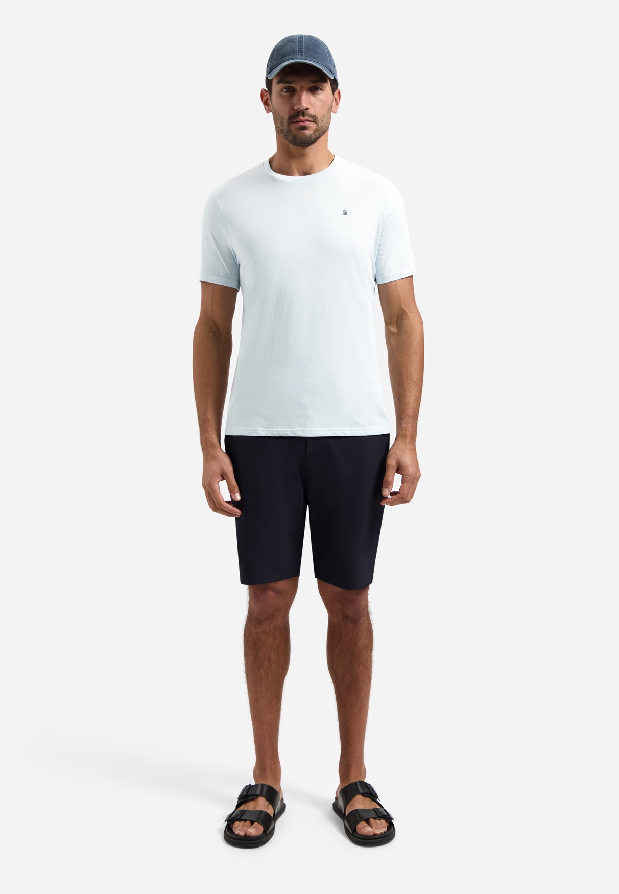 Basic plain T-shirt with round neck. | Sky