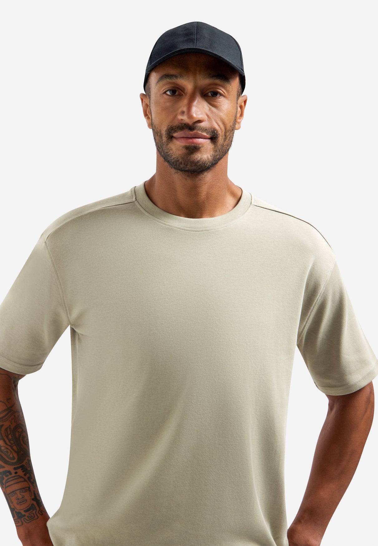 Interlock T-shirt with round neck. | Taupe