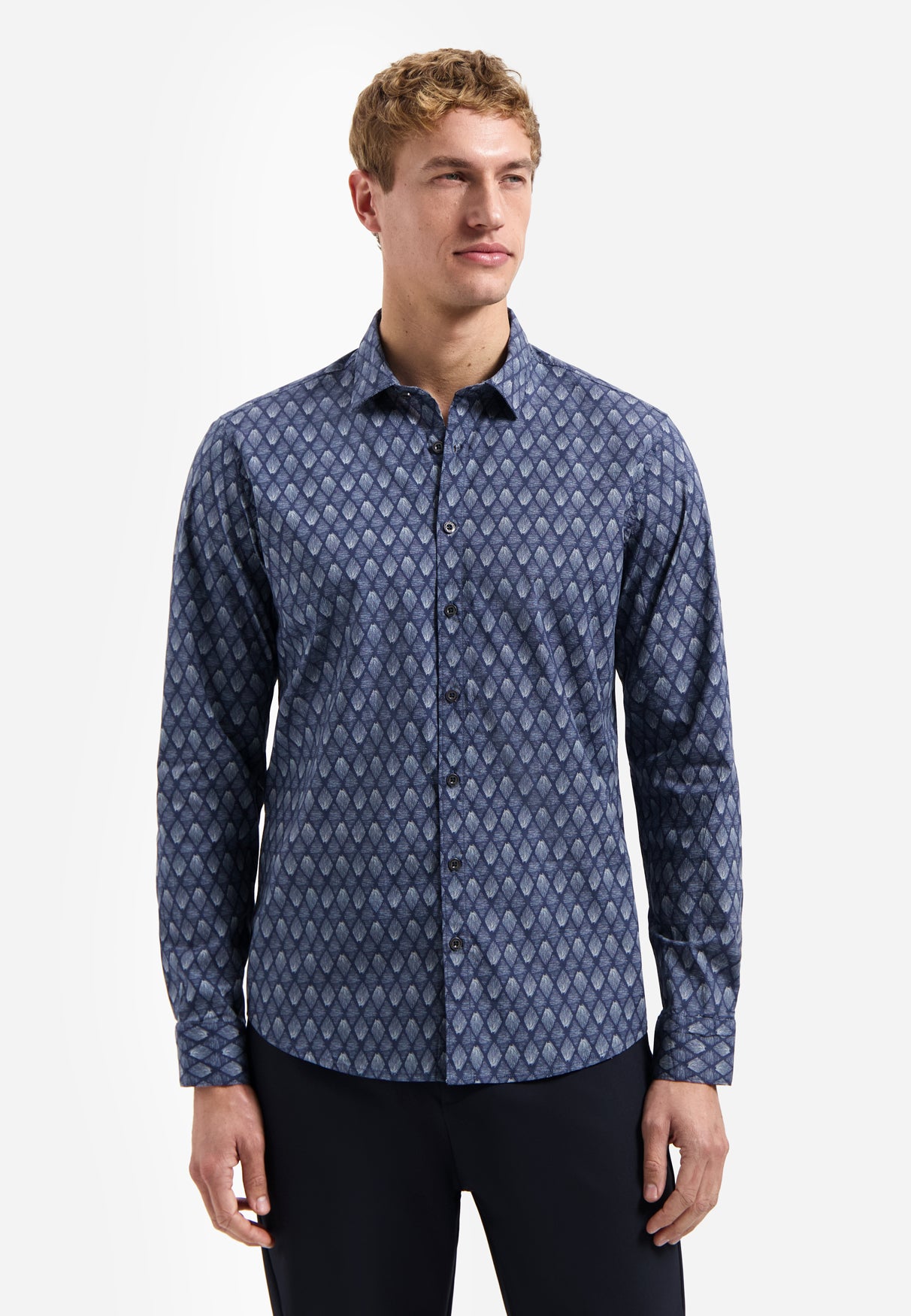 Stretch shirt with all-over print. | Night