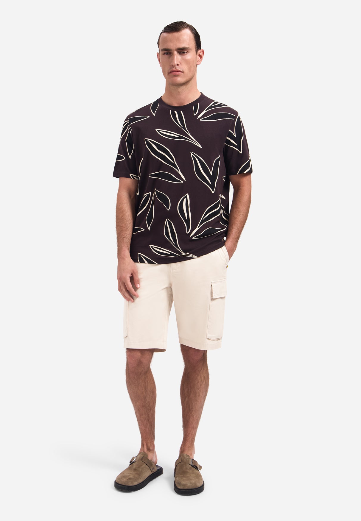 Short-sleeve T-shirt with print | Dark Brown