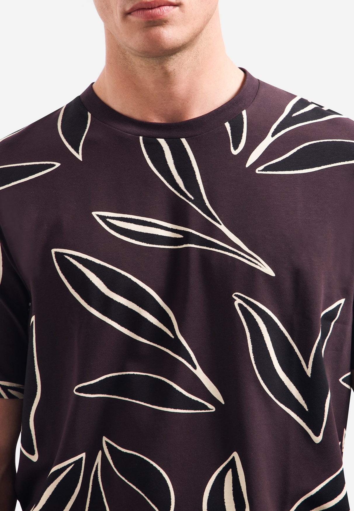 Short-sleeve T-shirt with print | Dark Brown