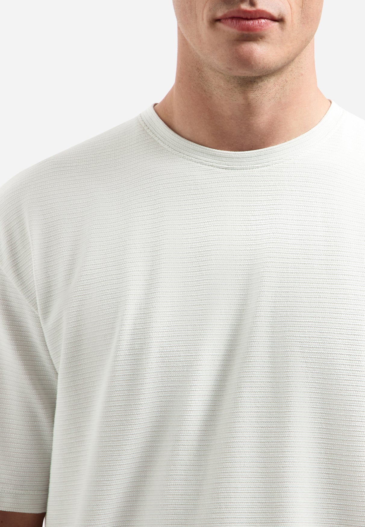 Short-sleeve textured T-Shirt | Kit