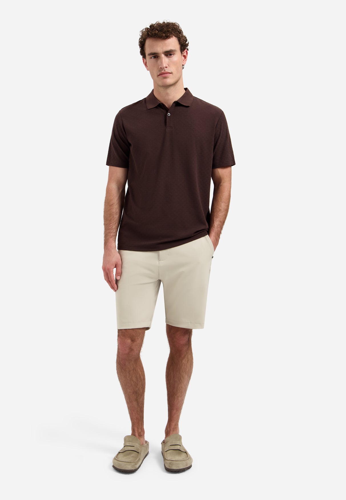 Short-sleeve structured V-neck polo | Dark Brown