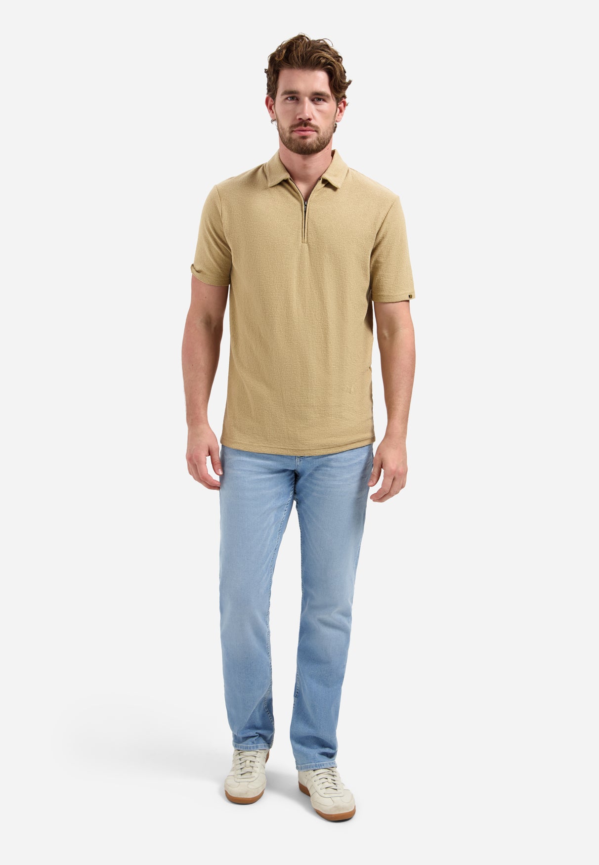 Short-sleeve V-neck polo with a zip-front | Sand