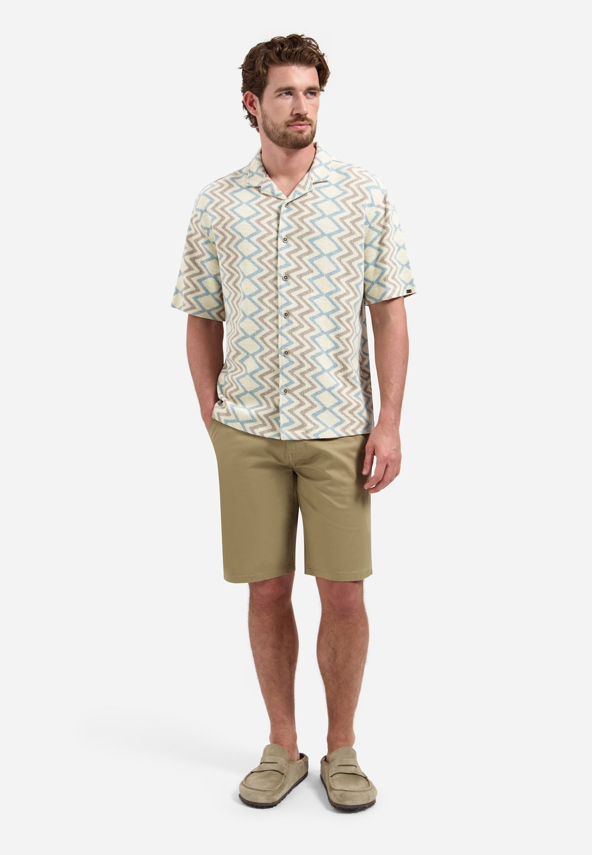Short-sleeve shirt with zigzag print | Stone