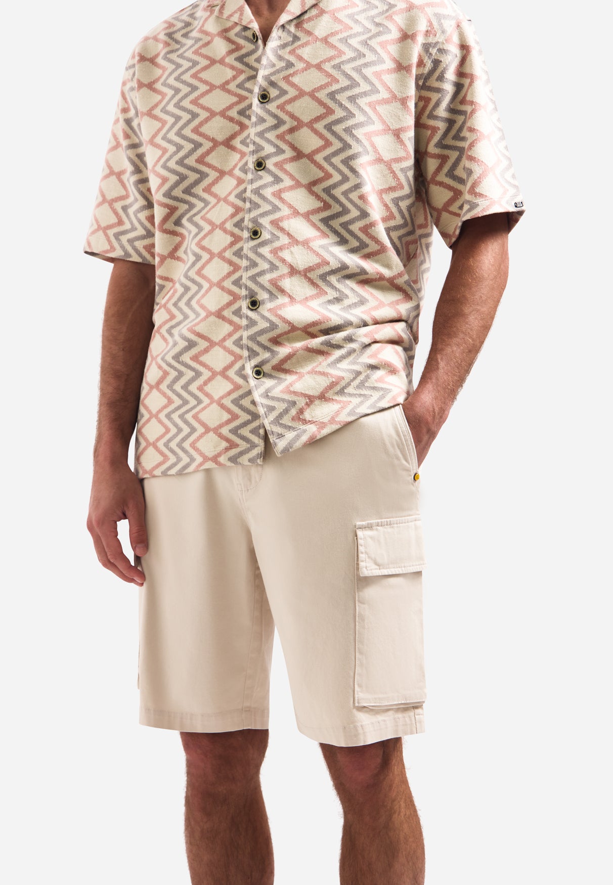 Cargo shorts with side pockets | Stone