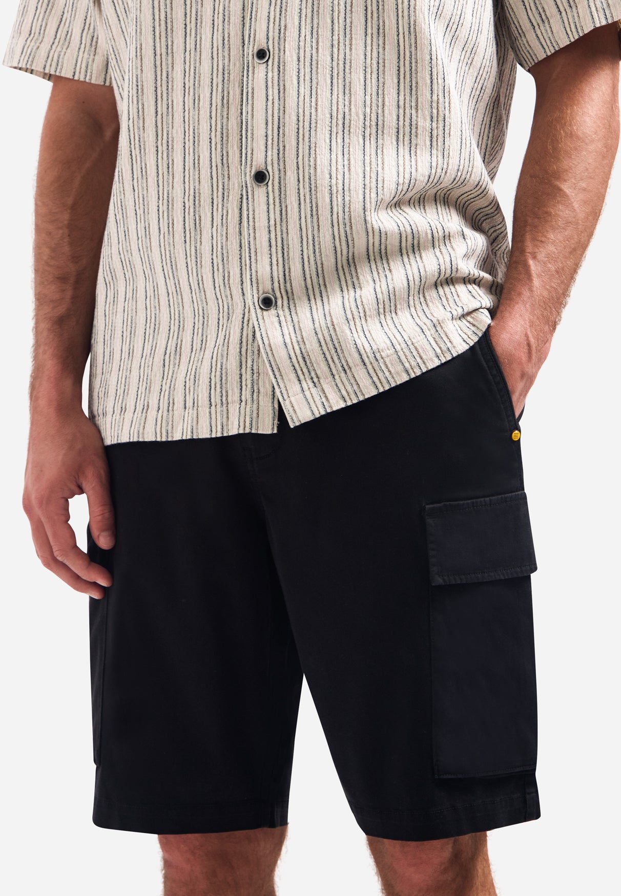 Cargo shorts with side pockets | Black