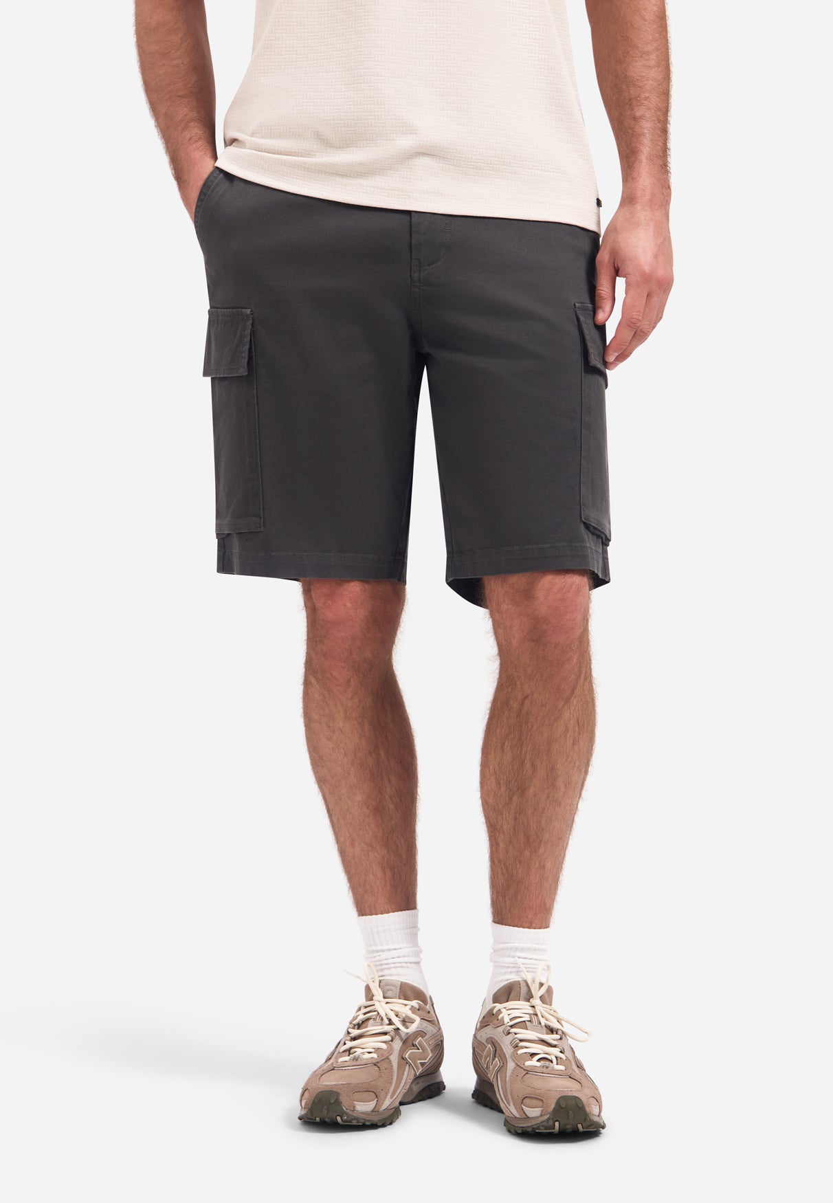 Cargo shorts with side pockets | Dark Steel