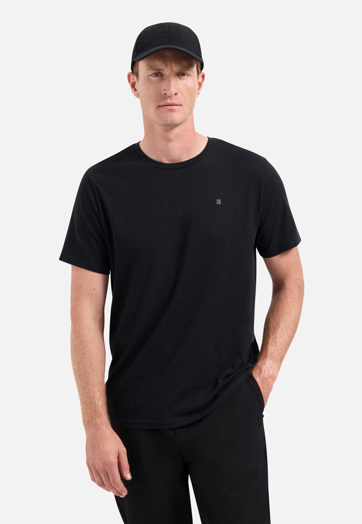 Timeless Basics Round Neck T-shirt | Black