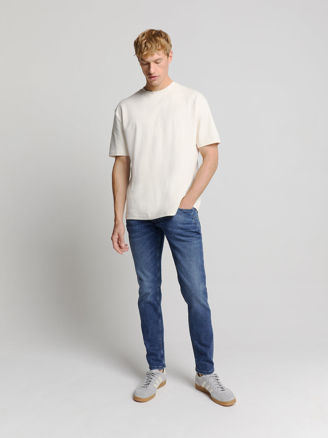 Tapered fit jeans | Stone Used Denim